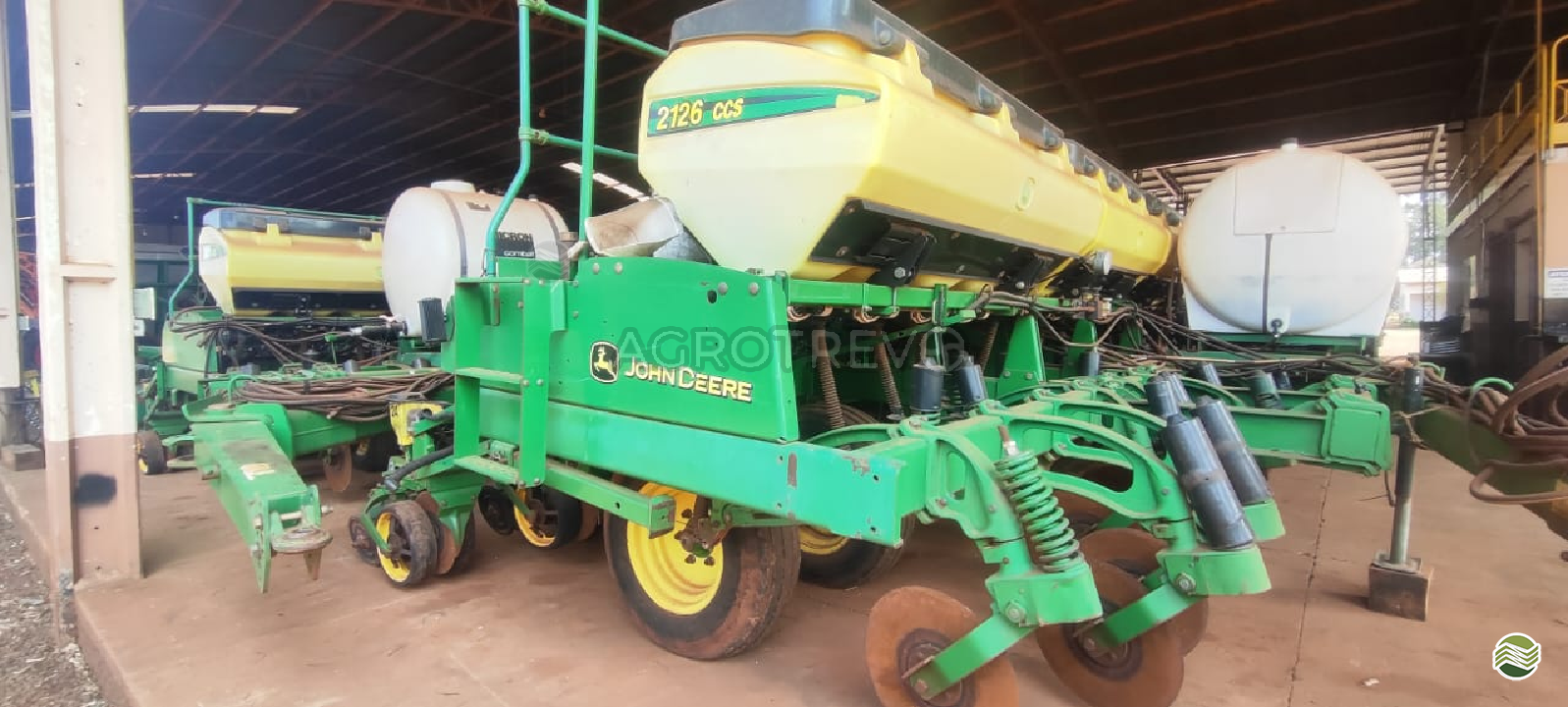 PLANTADEIRA JOHN DEERE PLANTADEIRAS 2126 Agrotrevo Soluções Agropecuárias - Jacto CHAPADAO DO SUL MATO GROSSO DO SUL MS